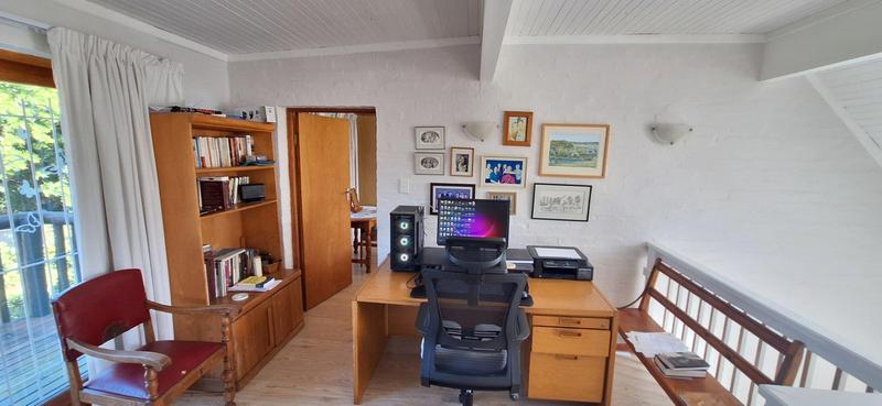 2 Bedroom Property for Sale in Fraaiuitsig Western Cape